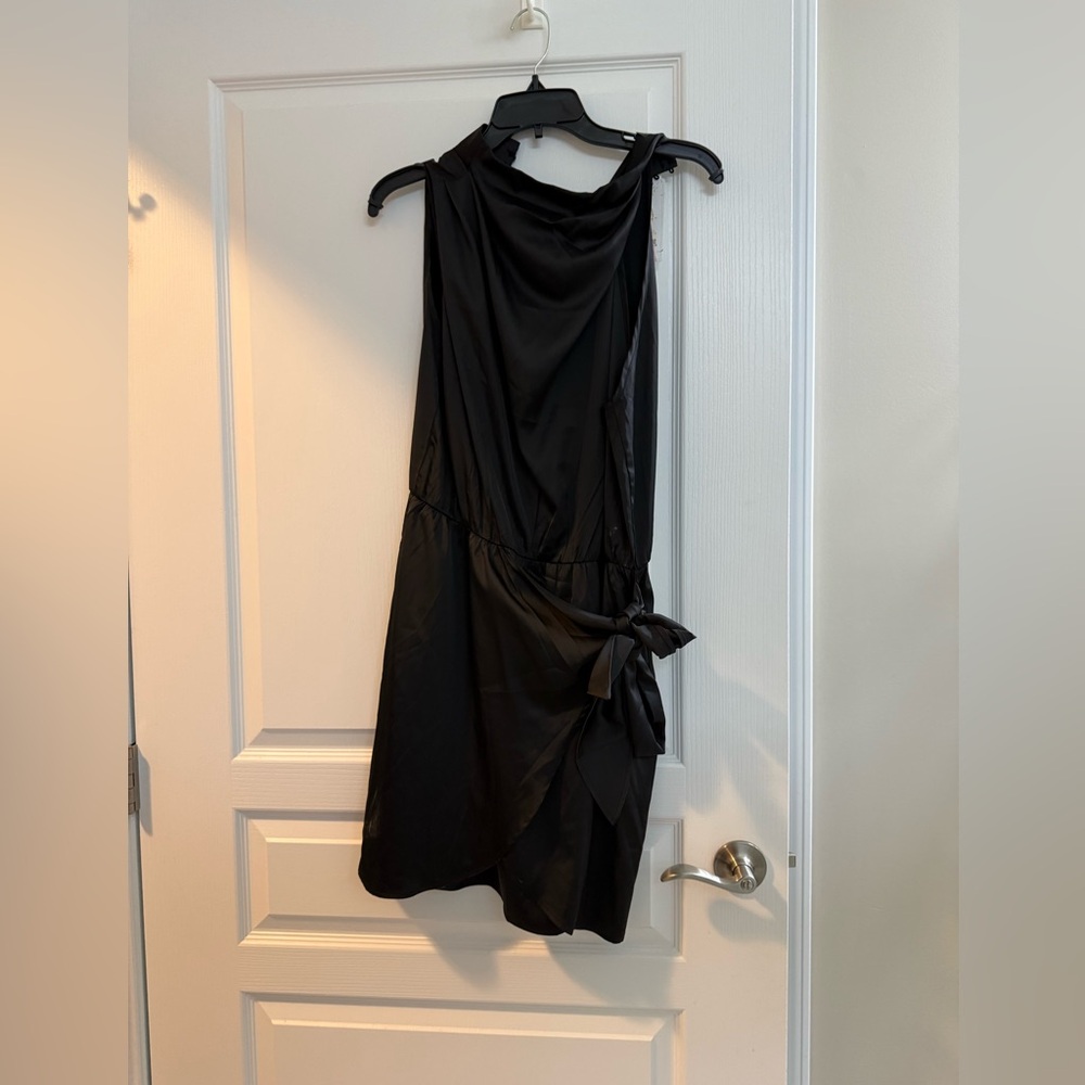 Elegant Black halter Sleeveless Dress